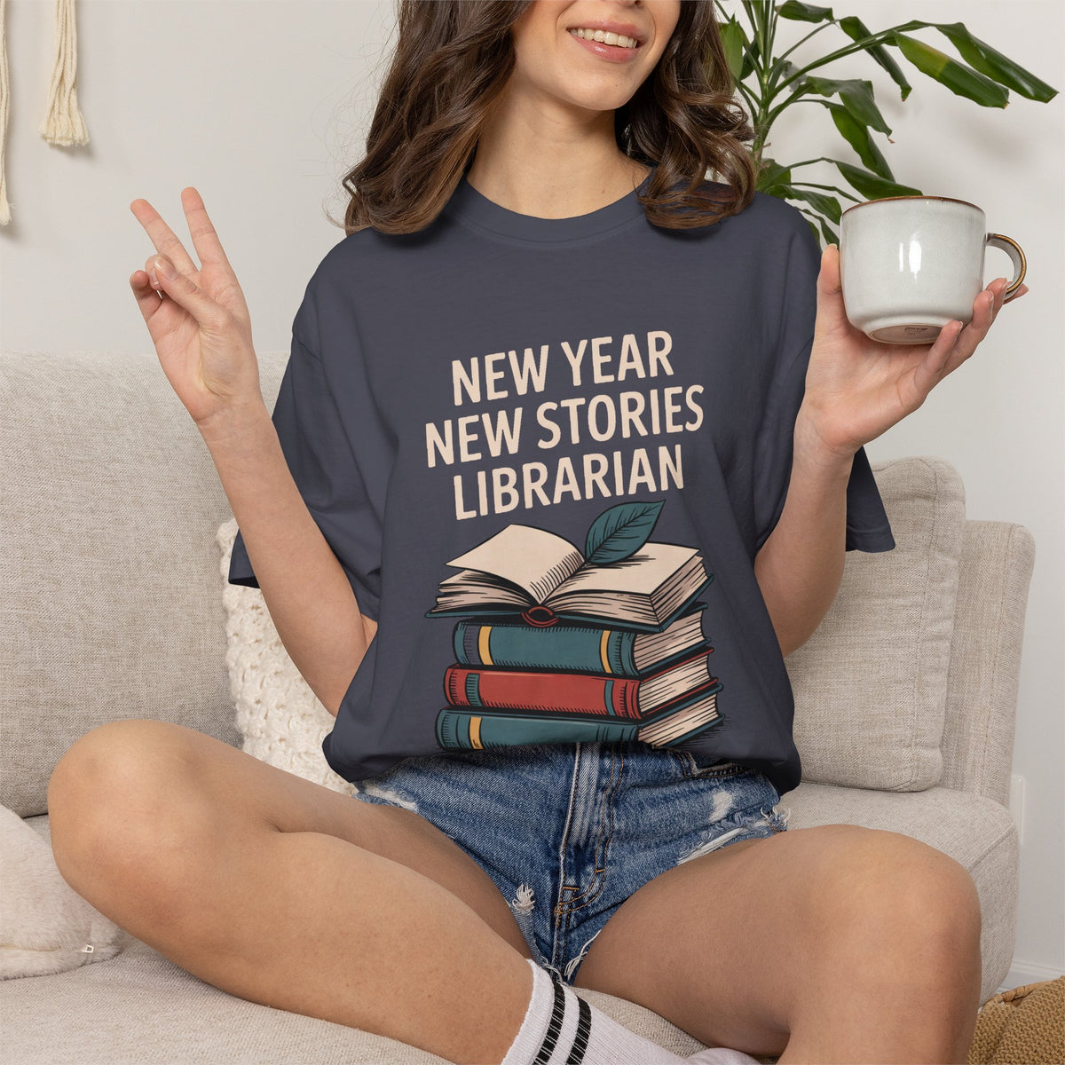 Librarian Shirt, New Year New Stories, Back To School Gift For Librarian, Library Teacher Tee, Librarian Appreciation Shirt, School Library…